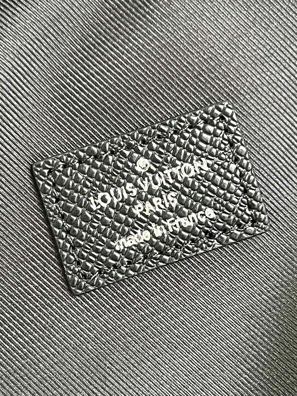 l0*is V*t0n bags m30443 20x31x10cm