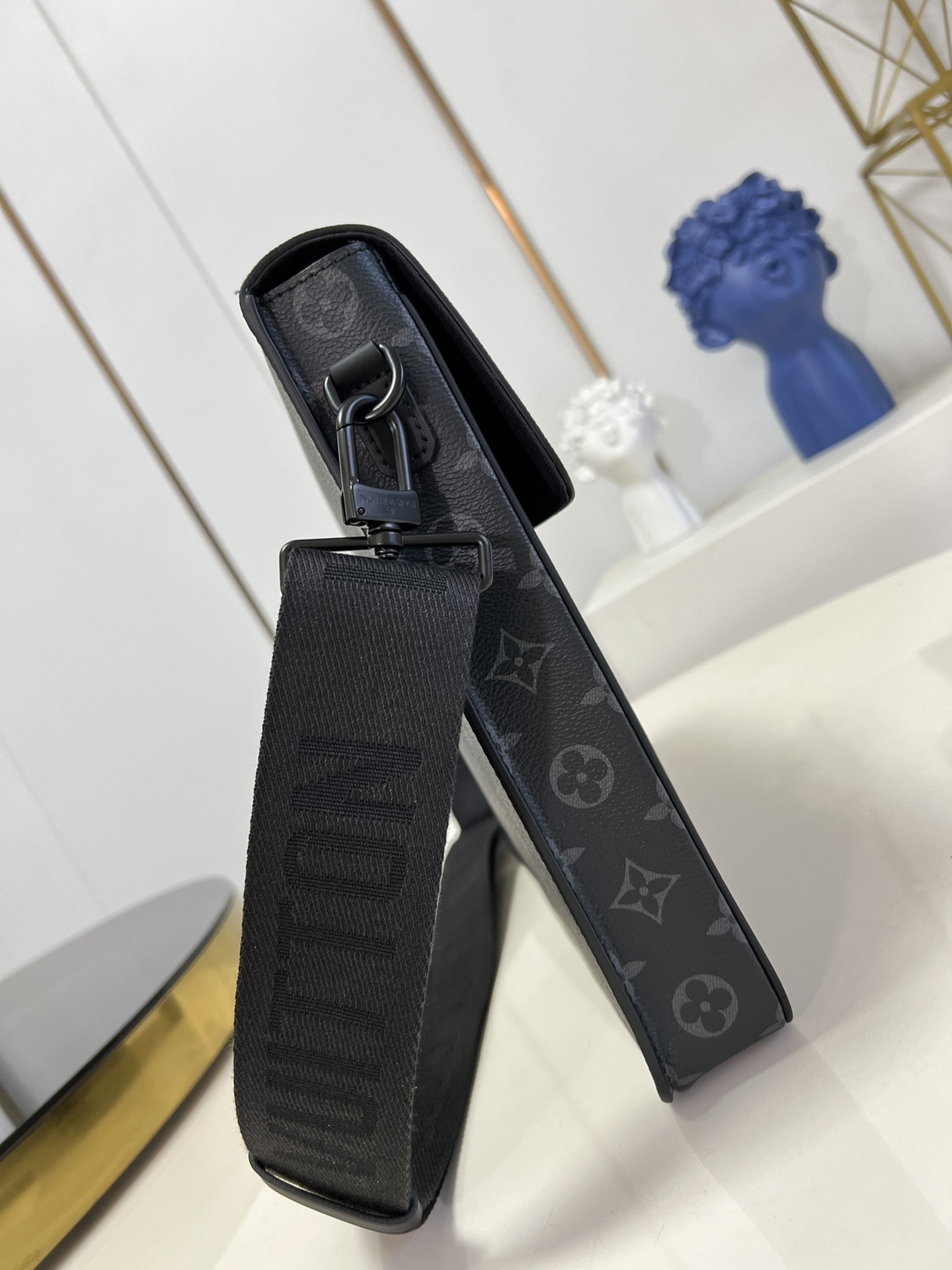 l0*is V*t0n bags m20835 39*30*8cm