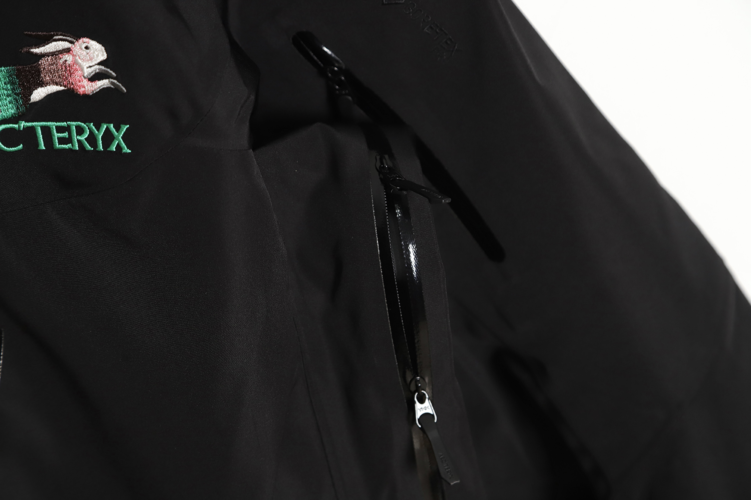 Arc`teryx Year of the Rabbit limited color logo hard shell jacket