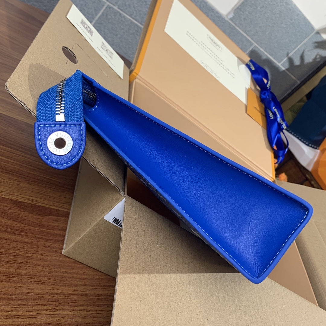 l0*is V*t0n bags m45480 27*21*3cm