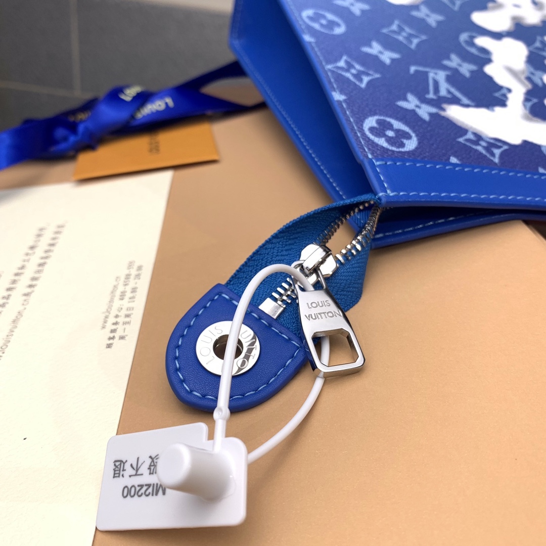 l0*is V*t0n bags m45480 27*21*3cm