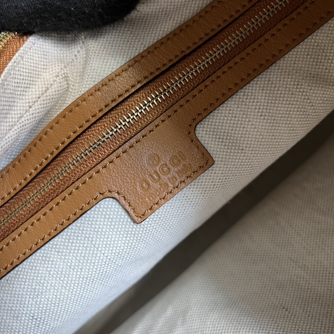 G*u*i bags 702823 35*32*6cm