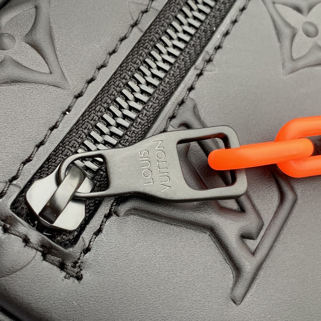 l0*is V*t0n bags m44480 18.5*13*8cm