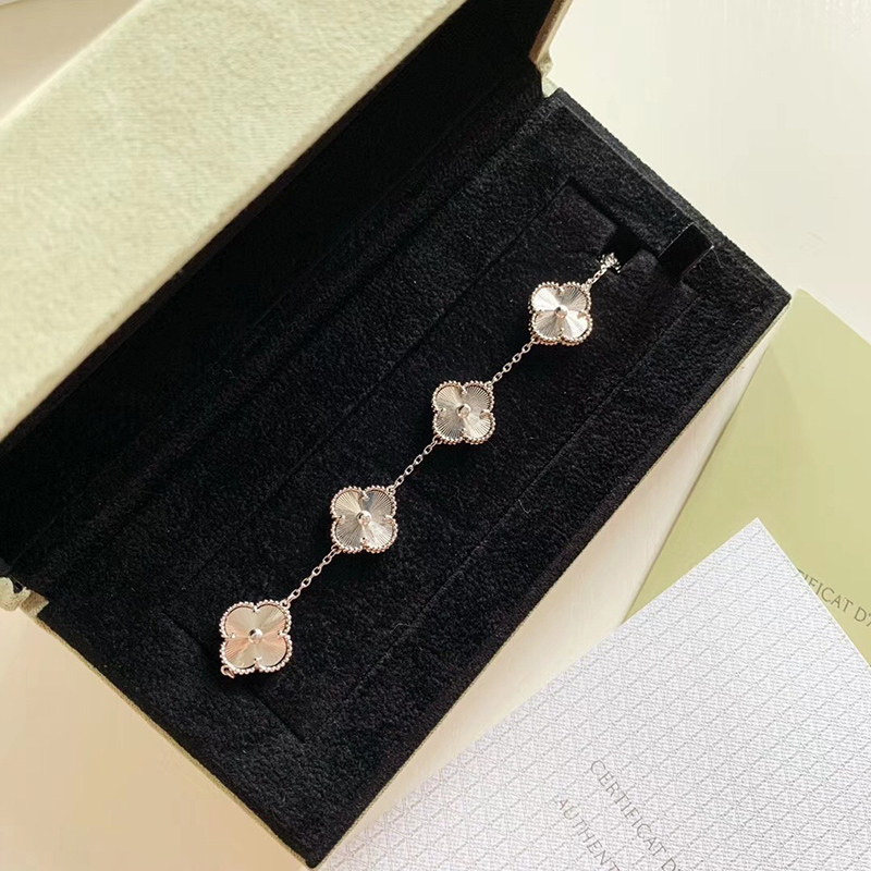 V*N CL*F & arpels bracelet vintage alhambra