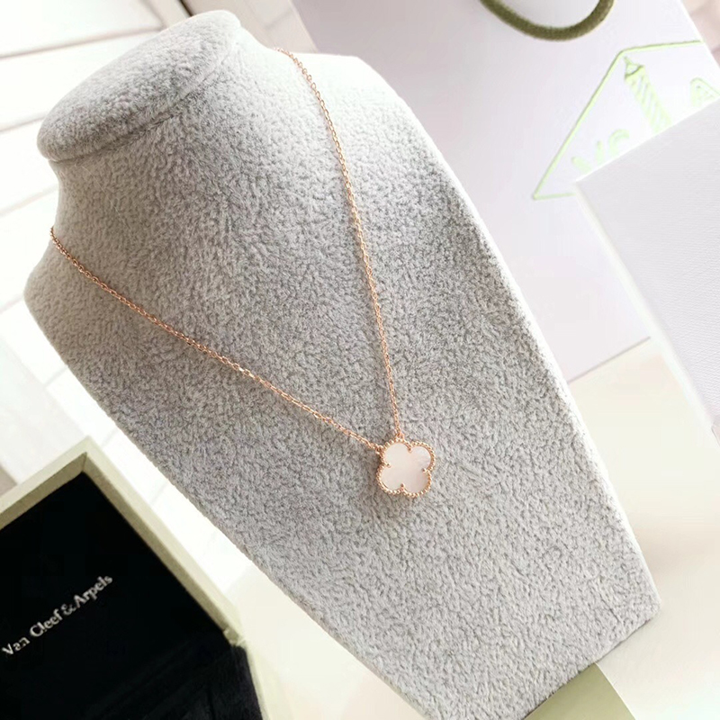 V*N CL*F & arpels vintage alhambra necklaces rose gold