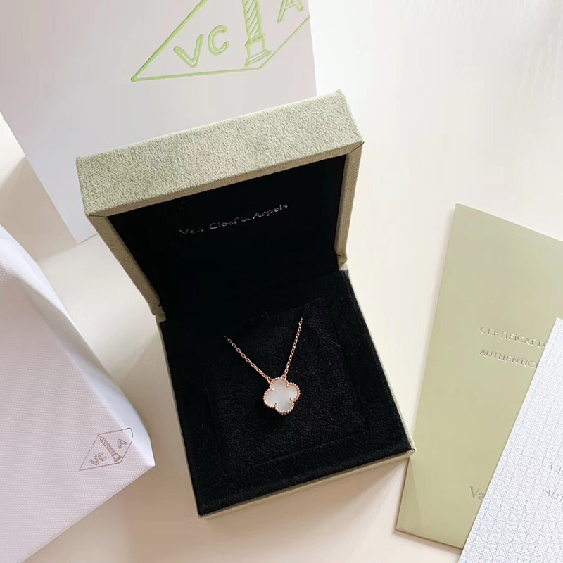 V*N CL*F & arpels vintage alhambra necklaces rose gold