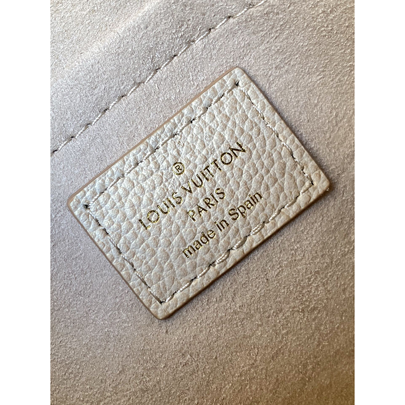 l0*is V*t0n bags 46163 20.5*13.5*12cm