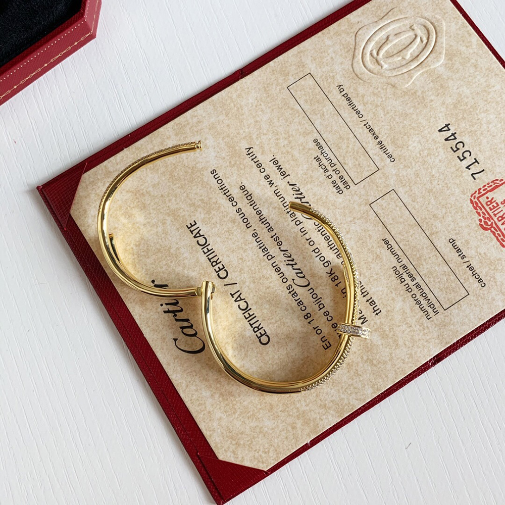 Ca*t*er juste un clou bracelet df755320