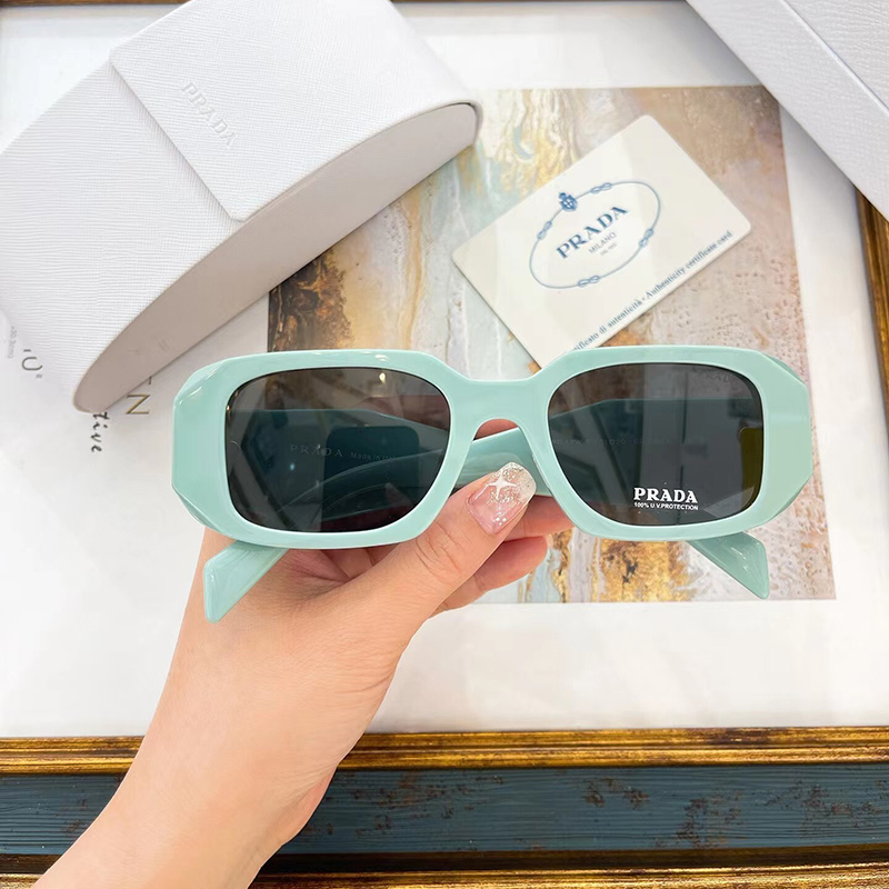 Pra*a eyeglasses pr 17ws