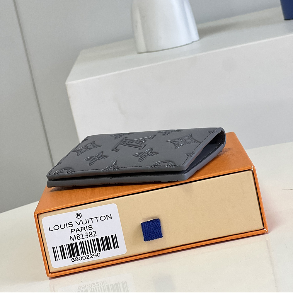 l0*is V*t0n wallets m81382 8*11*1cm