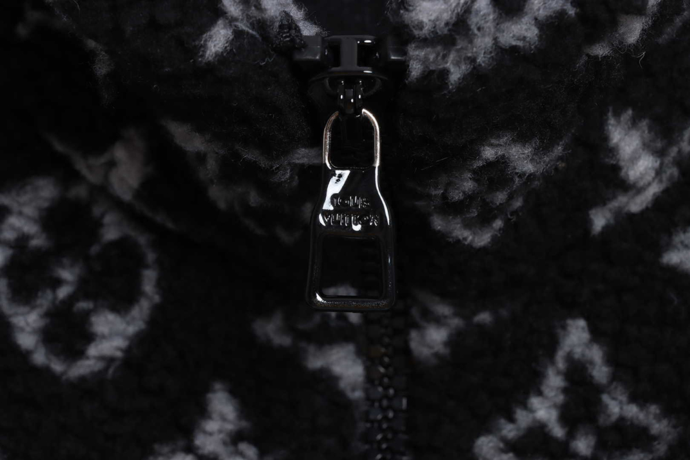 l0*is V*t0n teddy fleece coat