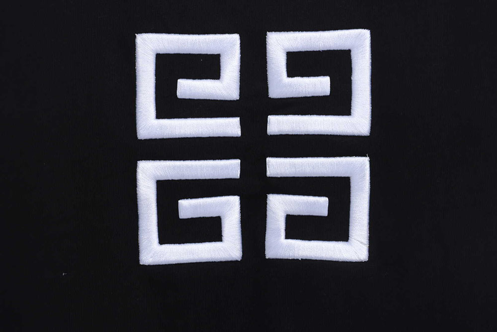 Givenchy Three-dimensional Embroidery Embroidery Round Neck Short Sleeves