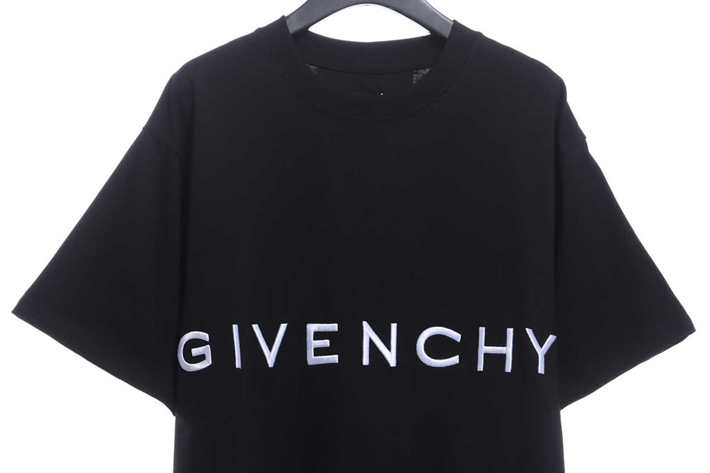 Givenchy Three-dimensional Embroidery Embroidery Round Neck Short Sleeves