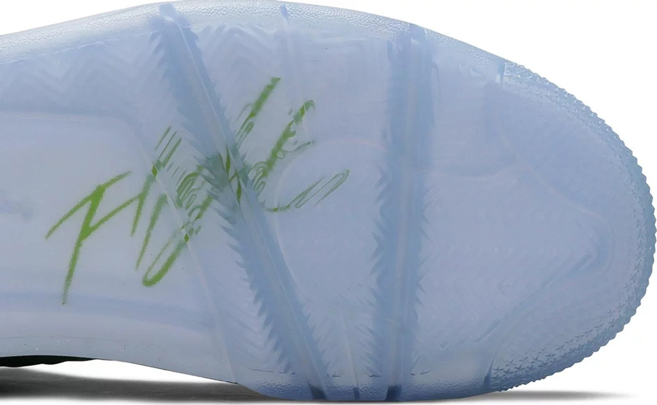 Mark Wahlburg x Air Jordan 4 Retro 