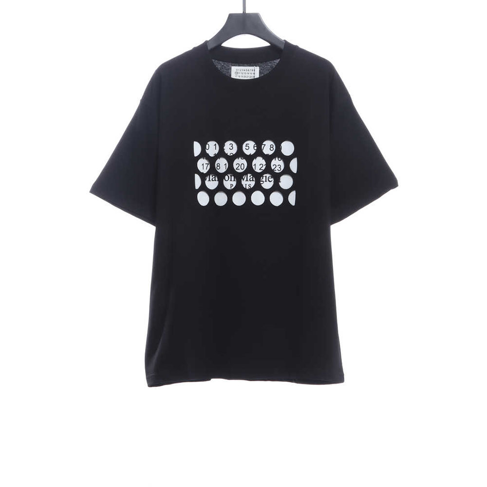 Ma*i*la distressed classic letter short sleeve