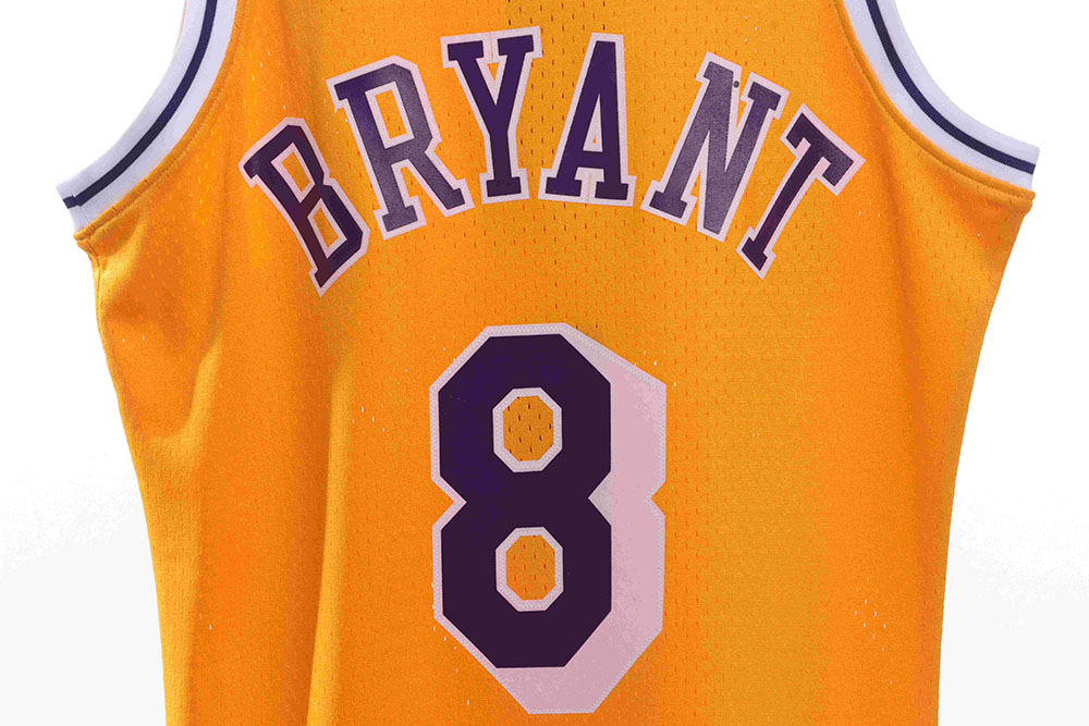 Lakers No. 8 jersey