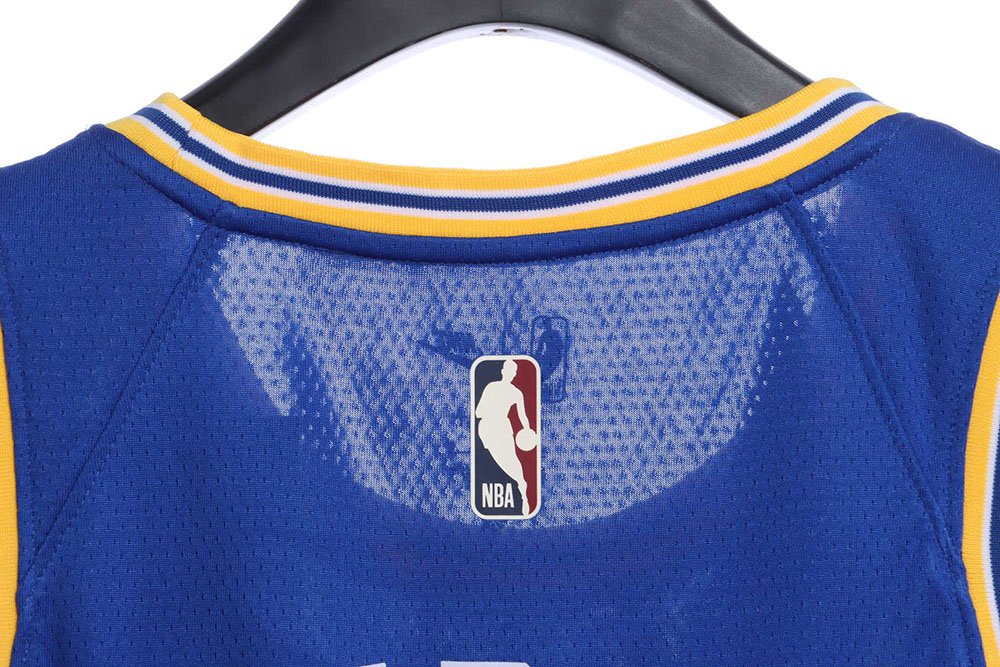 Warriors 23 season Curry No. 30 fan version jersey