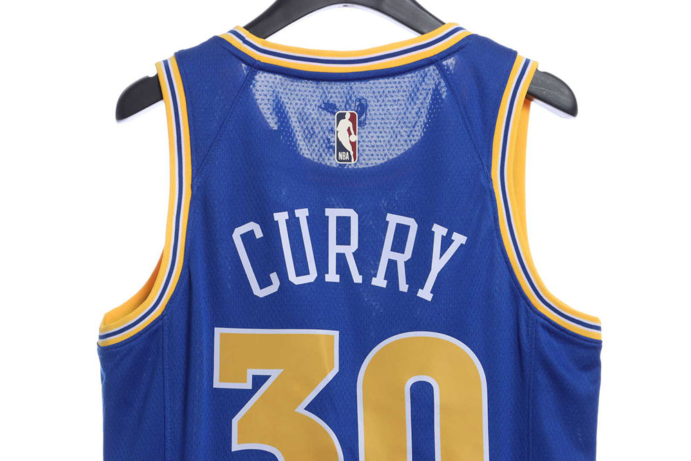 Warriors 23 season Curry No. 30 fan version jersey