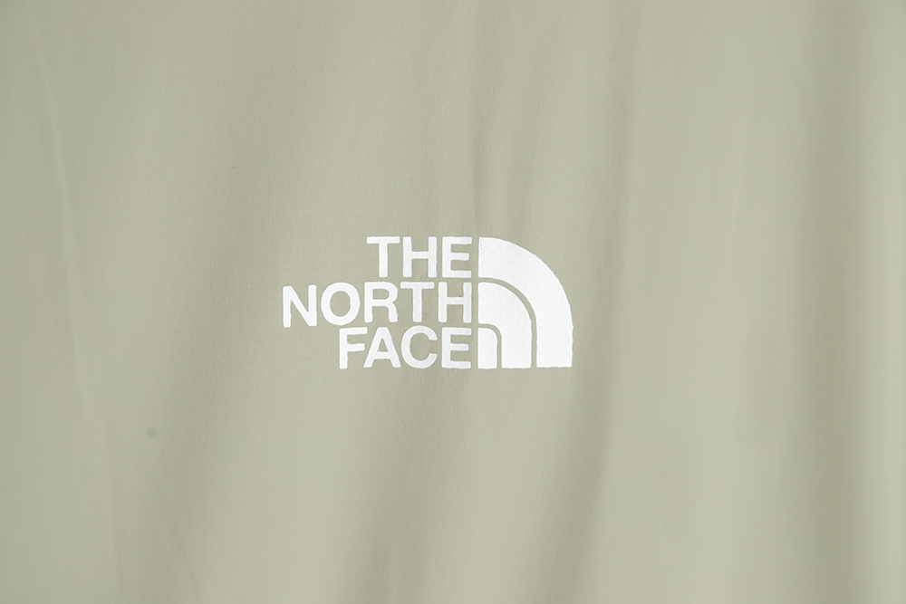 the nor*h F**e paneled sunscreen