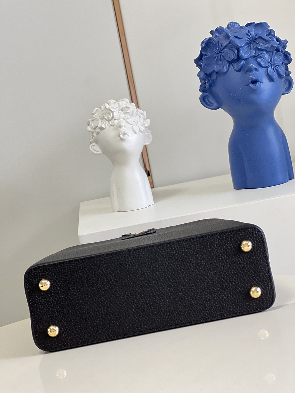 l0*is V*t0n bags m58732 31.5*20*11cm