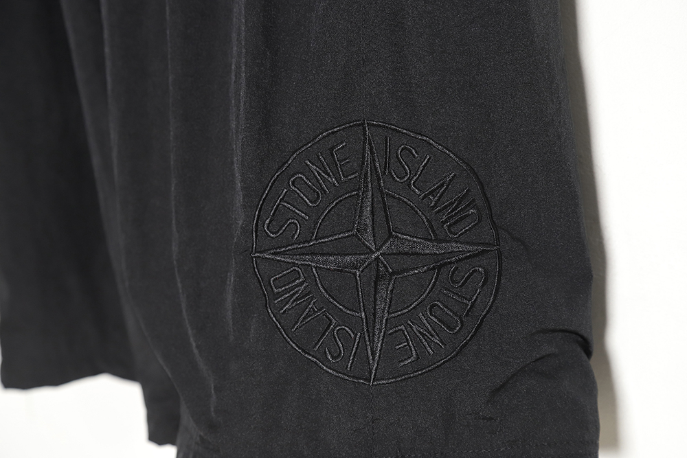 Stone lsland classic cargo shorts TSK2