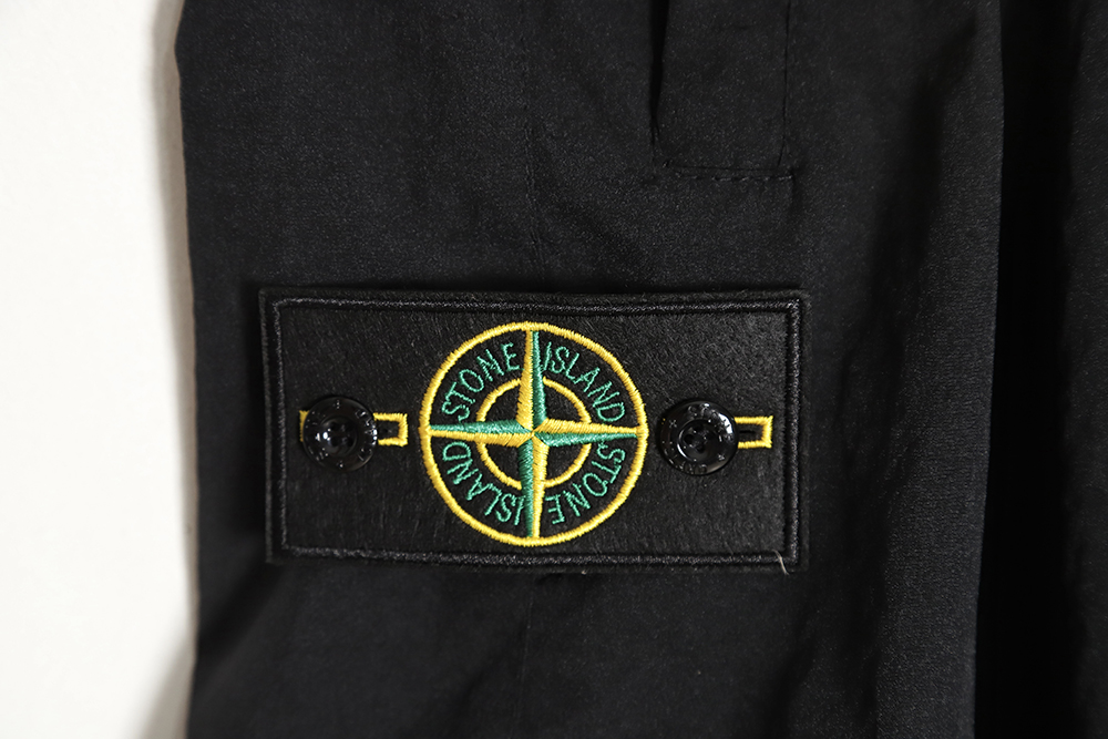 Stone lsland classic cargo shorts TSK2