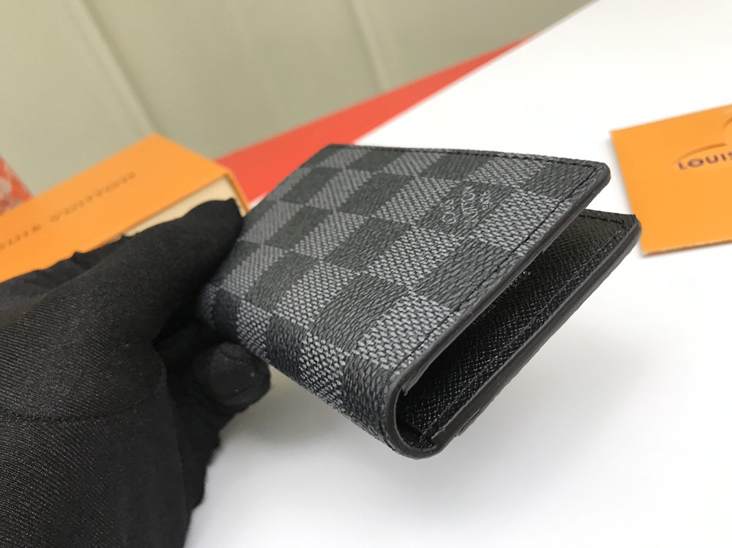 l0*is V*t0n wallets n63143 11*7cm