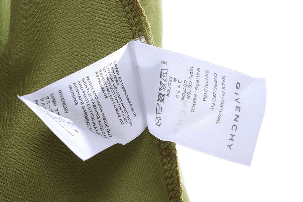 Givenchy letter print hole short sleeve TSK4