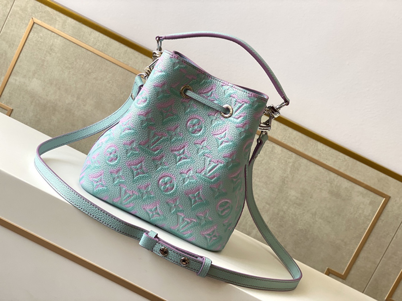 l0*is V*t0n bags m46173 20*20*13cm