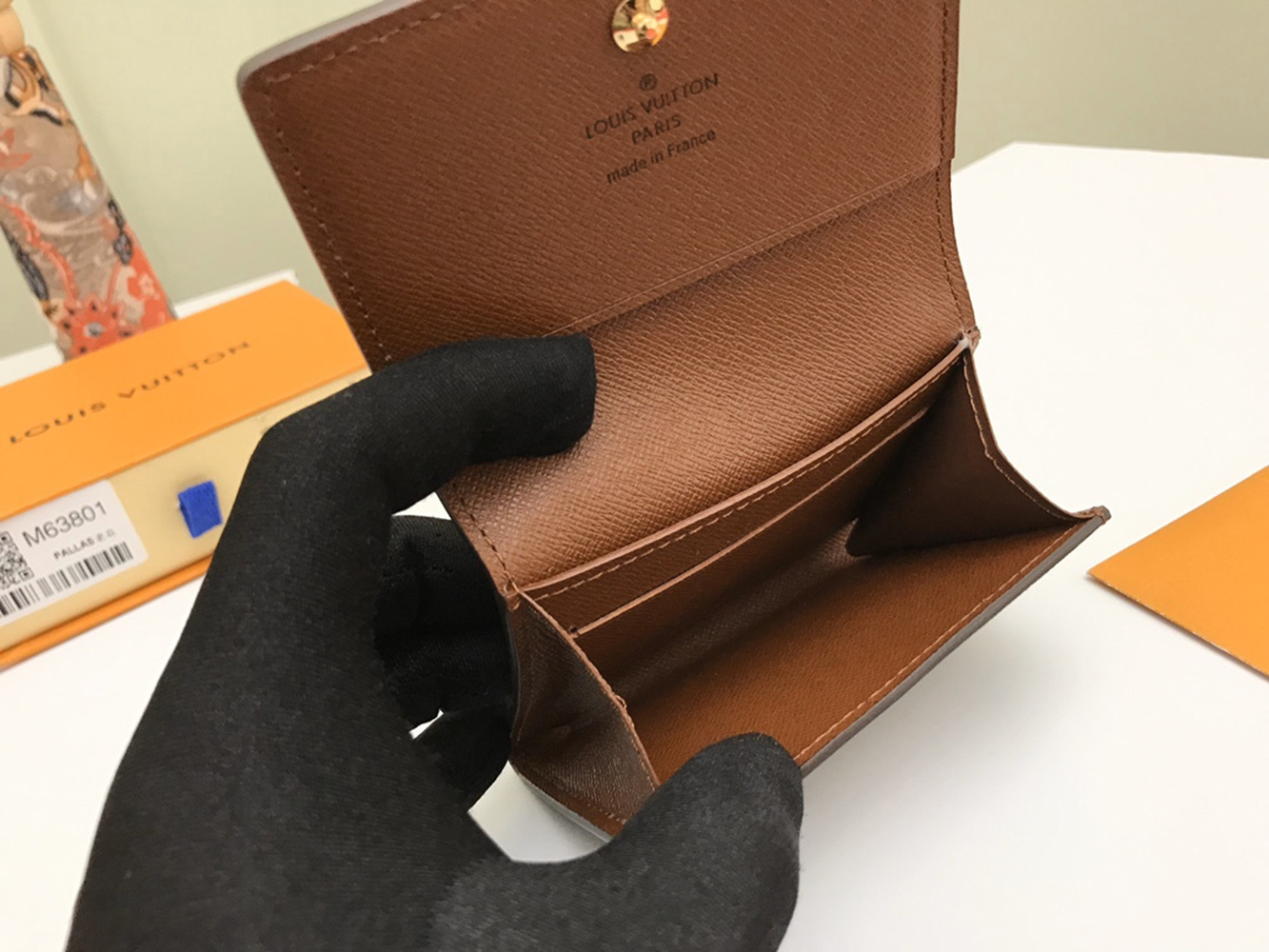 l0*is V*t0n wallets m63801 10.5*8cm