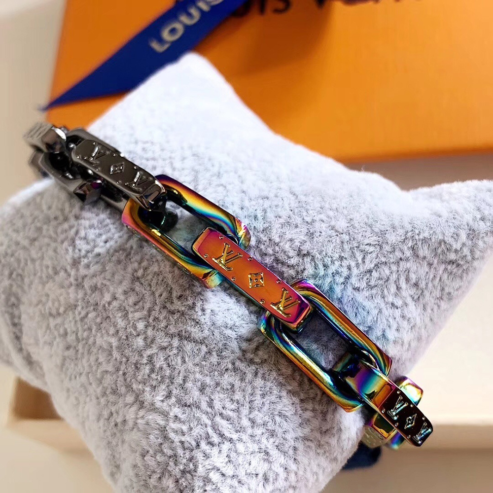 l0*is V*t0n bracelet m68242