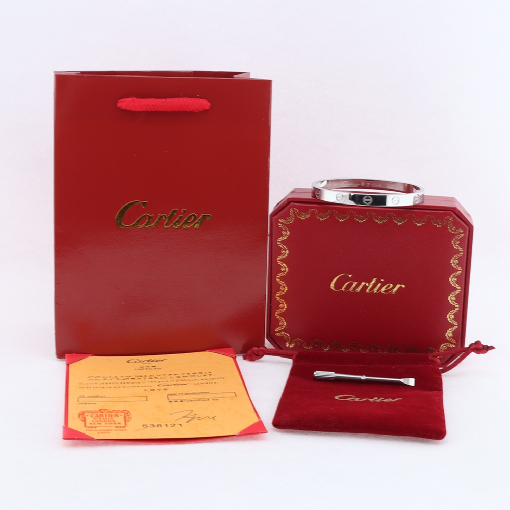 Ca*t*er love bracelet