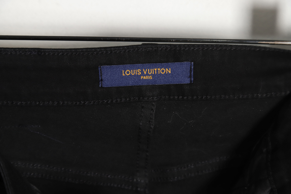 l0*is V*t0n l0*is V*t0n pocket airplane jeans