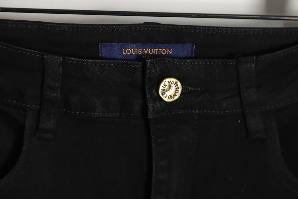 l0*is V*t0n l0*is V*t0n pocket airplane jeans
