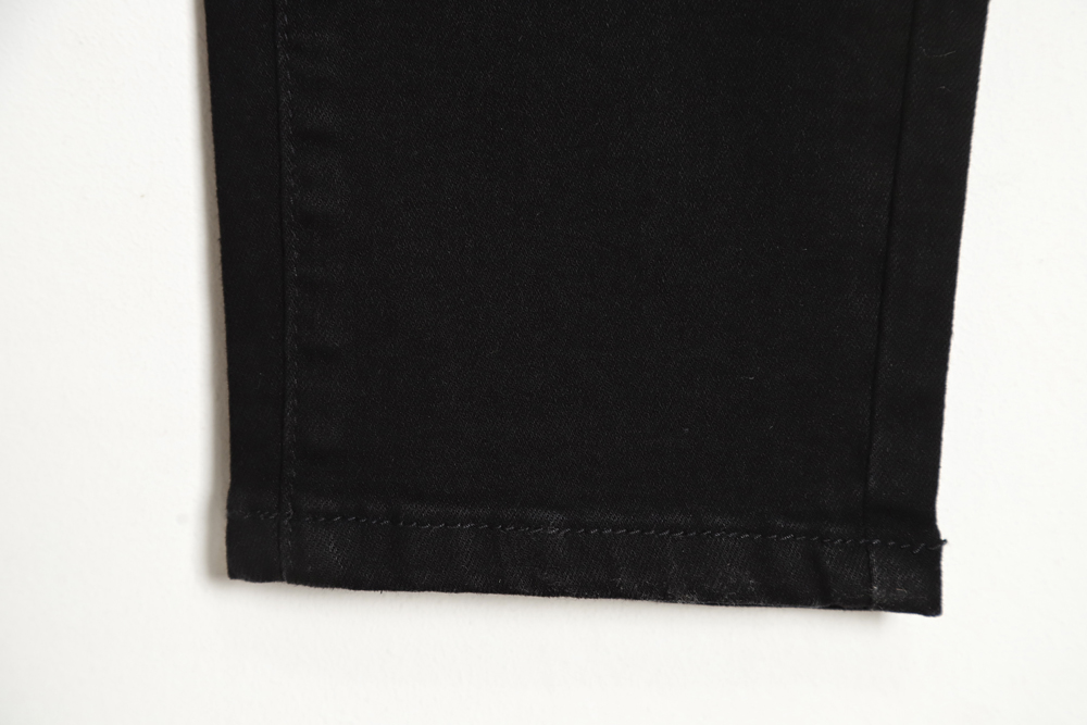 l0*is V*t0n l0*is V*t0n pocket airplane jeans