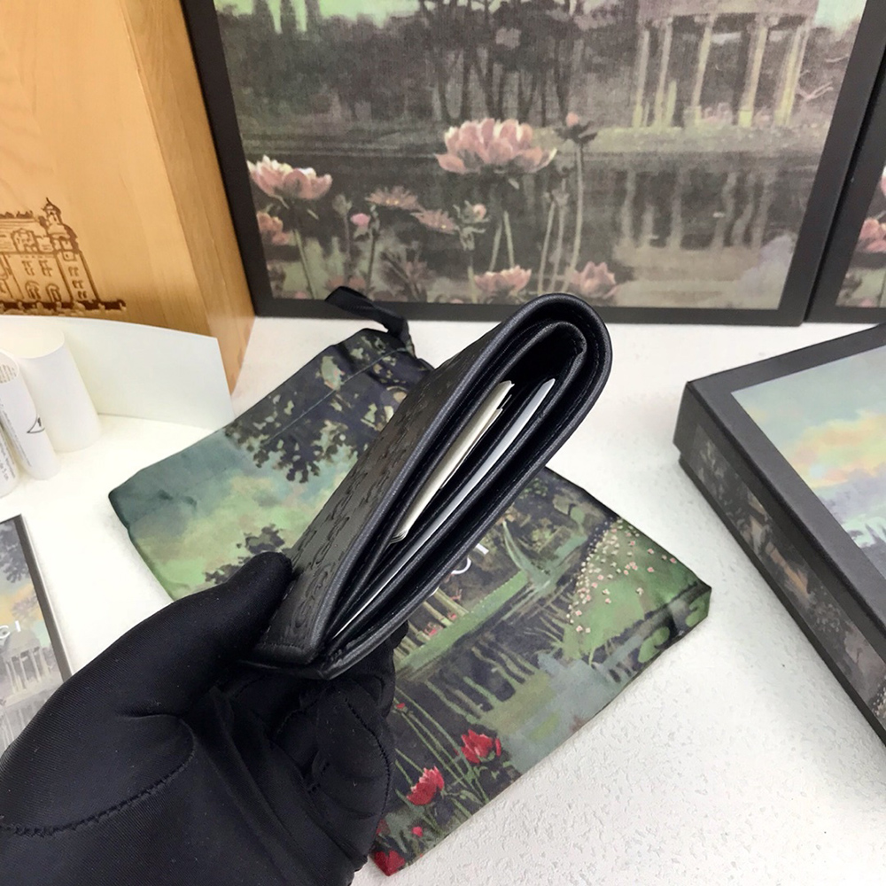 G*u*i wallets 145754