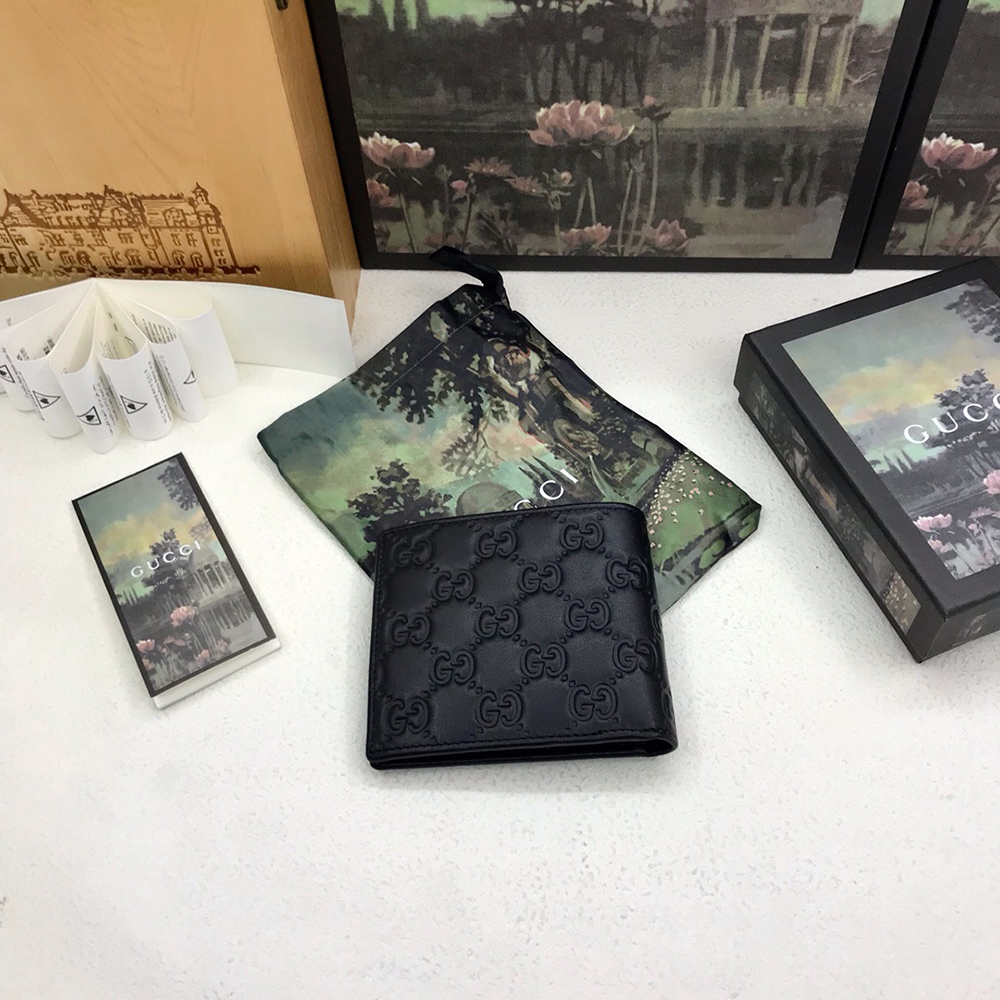 G*u*i wallets 145754