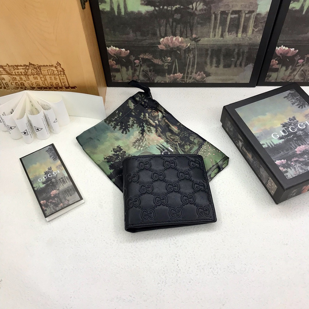 G*u*i wallets 145754