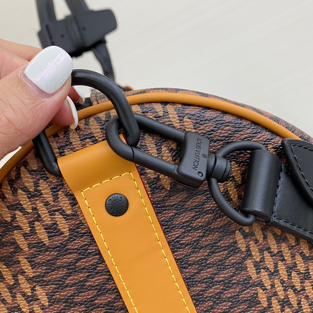 l0*is V*t0n bags 56715m 50cm