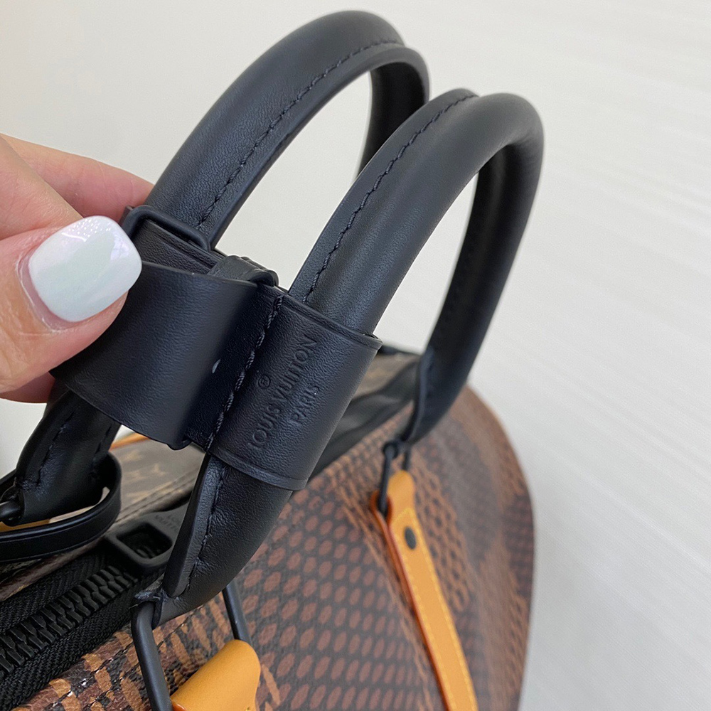 l0*is V*t0n bags 56715m 50cm