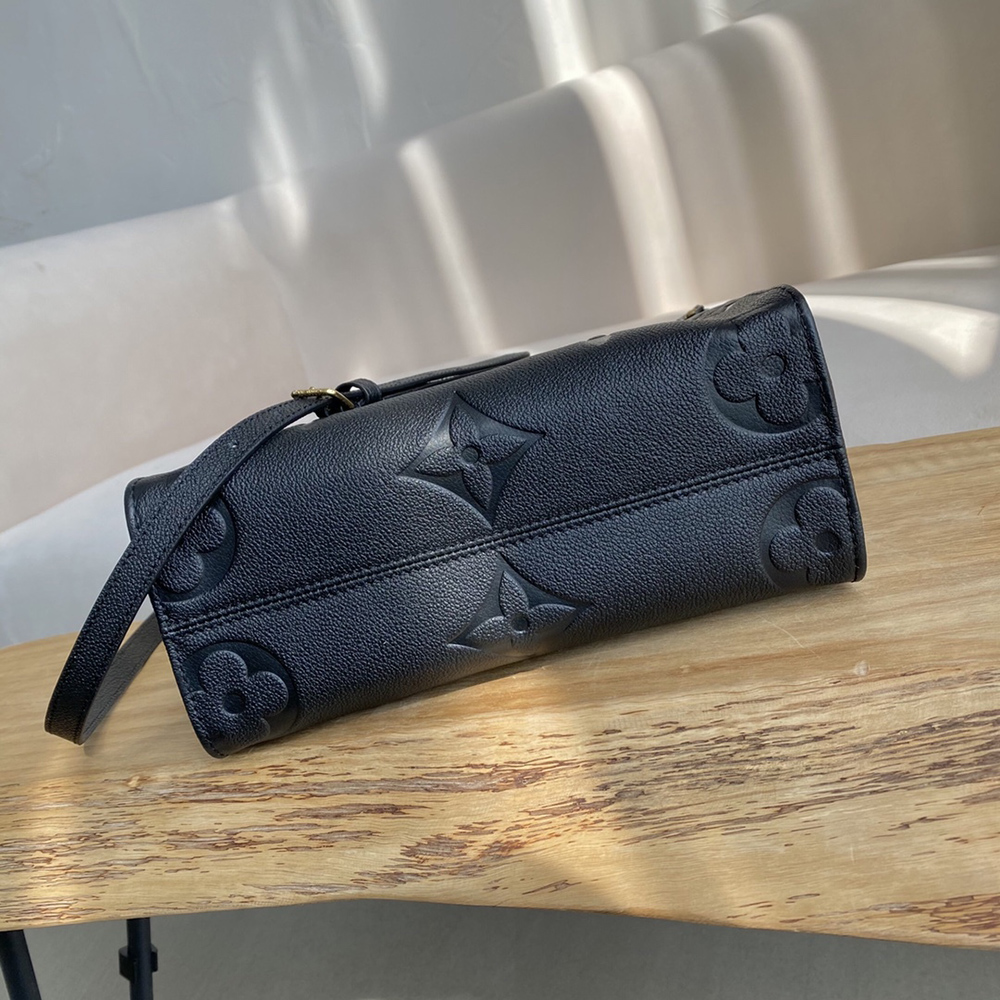 l0*is V*t0n bags 45560m 25*19*11.5cm