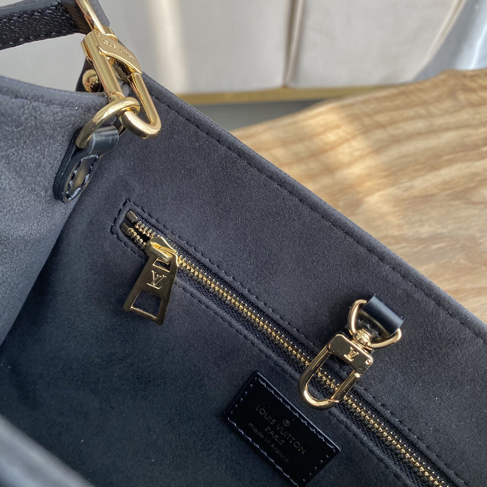 l0*is V*t0n bags 45560m 25*19*11.5cm