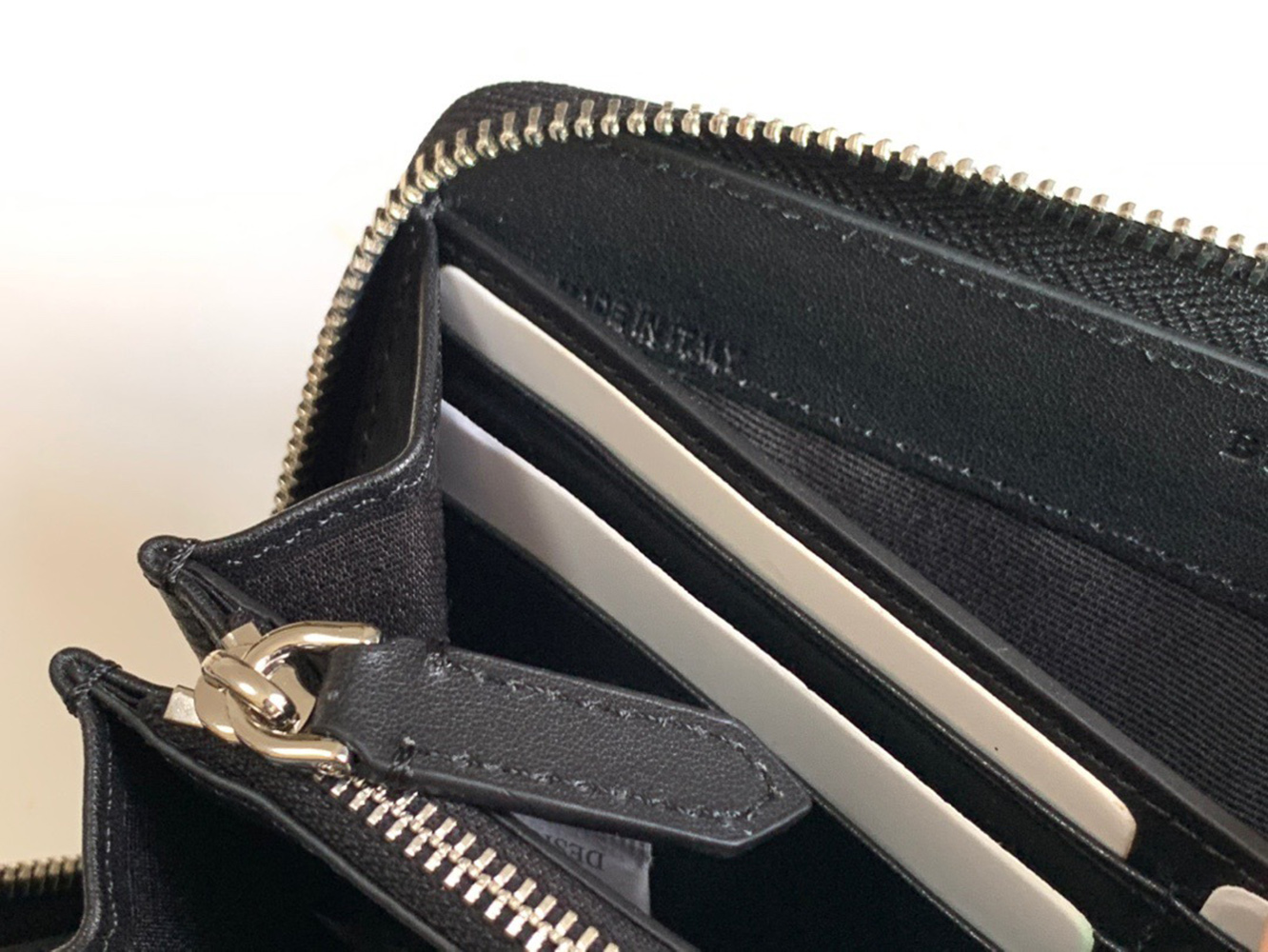 B**rry wallets 240567 19*10*2.5cm