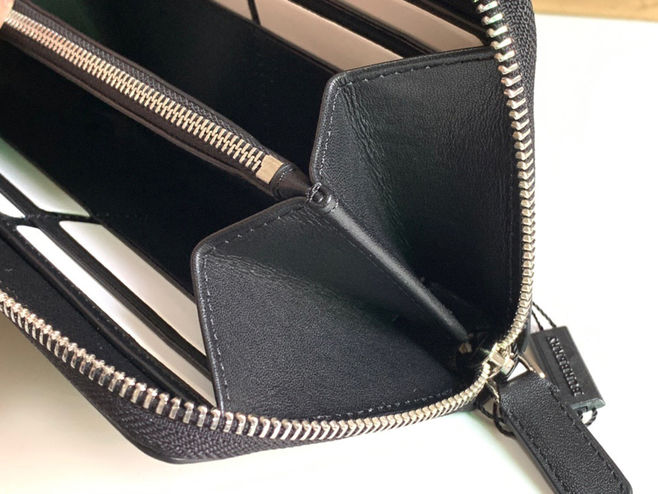 B**rry wallets 240567 19*10*2.5cm