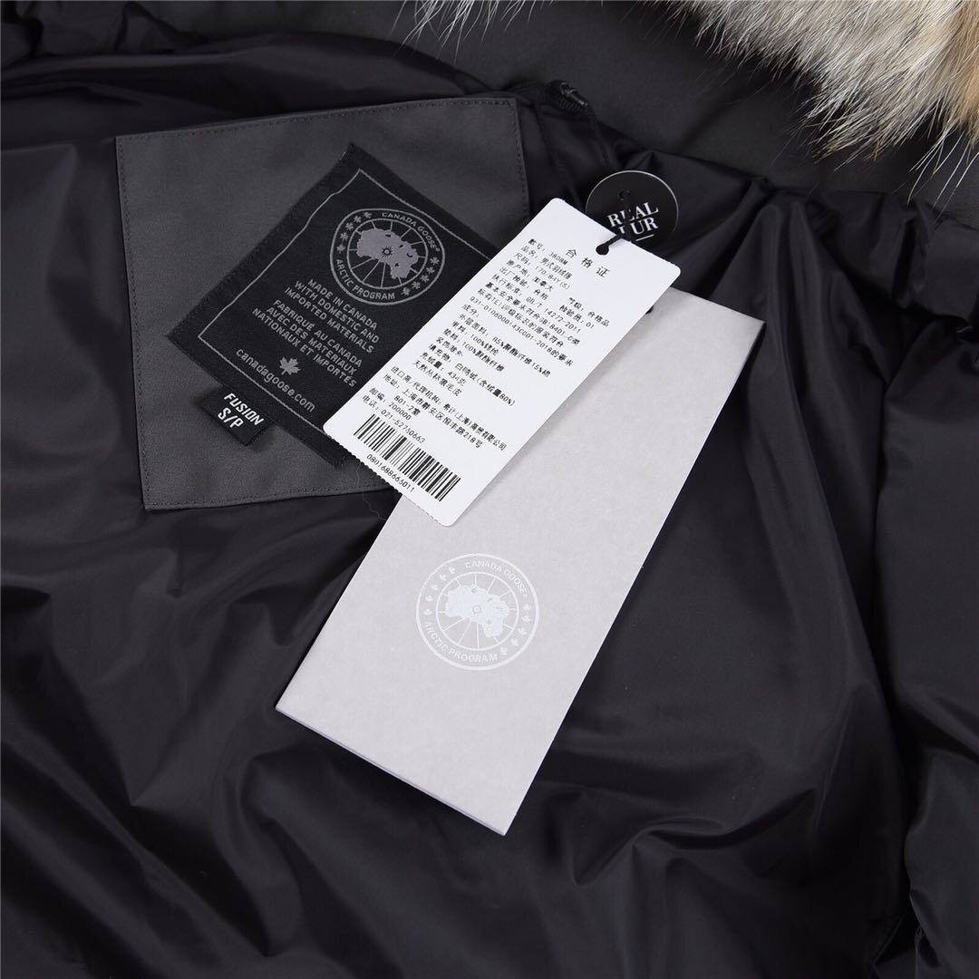 Can*a Go*e wyndham 3808m classic parka down jacket