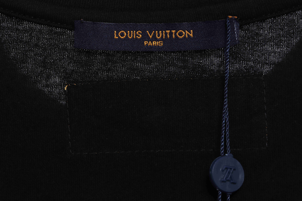 LV character catwalk print short sleeves