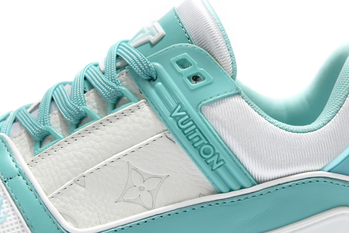 l0*is V*t0n lv trainer green white