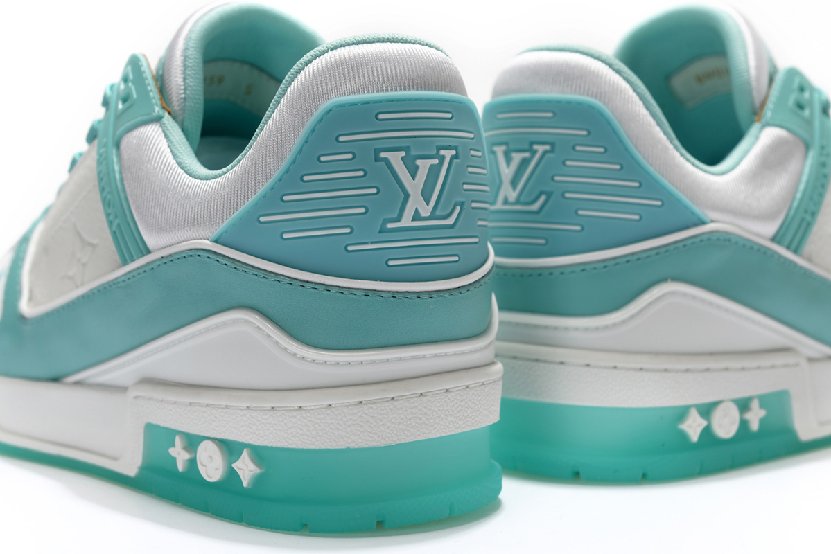 l0*is V*t0n lv trainer green white