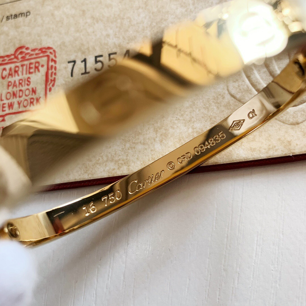 Ca*t*er love bracelet