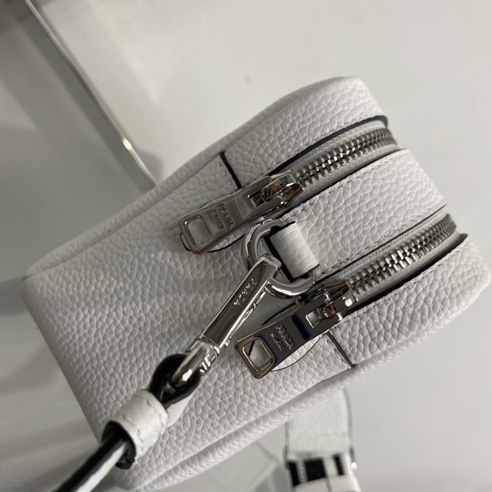 Pra*a bags 1bh082 22*14*8cm